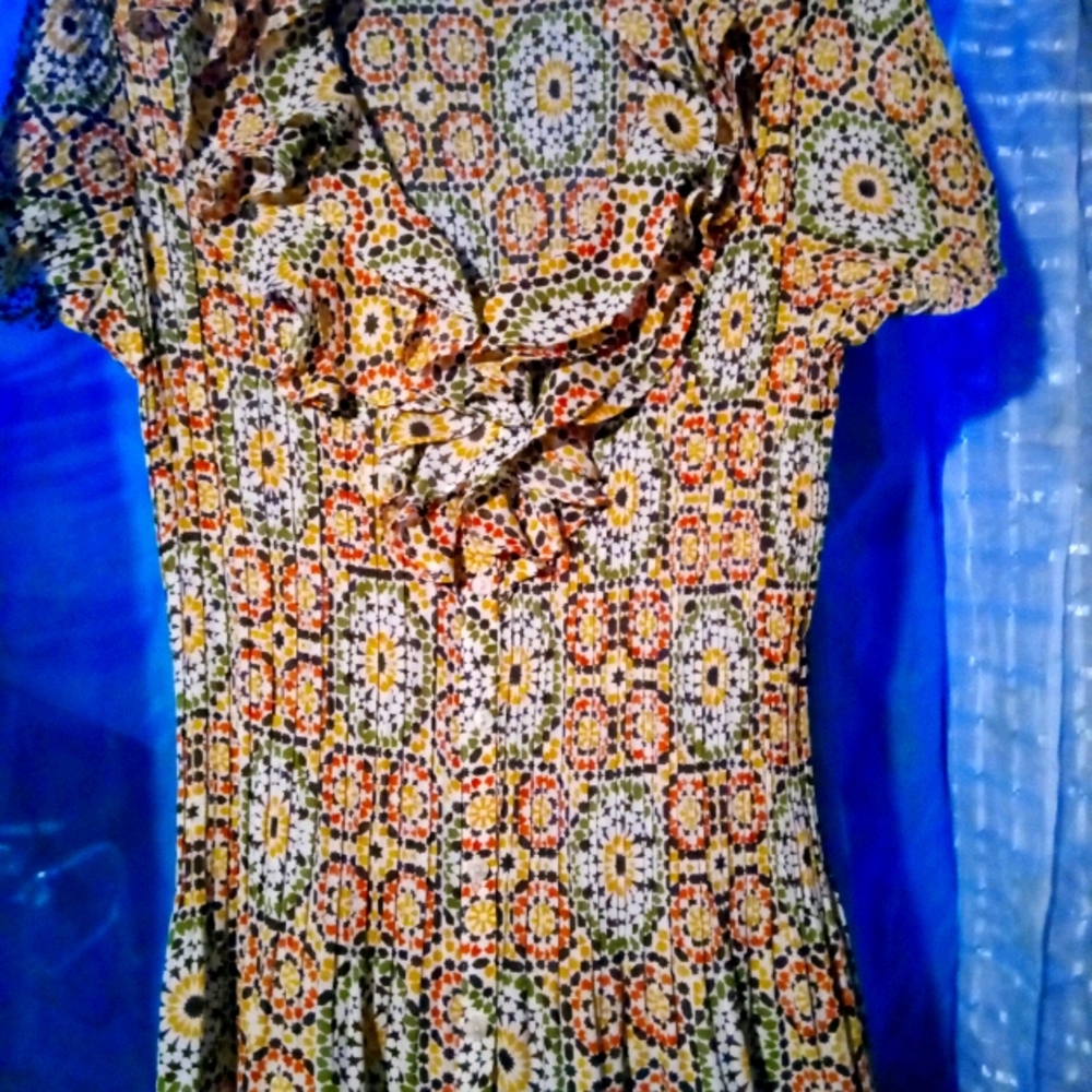 Like new fall colored blouse.